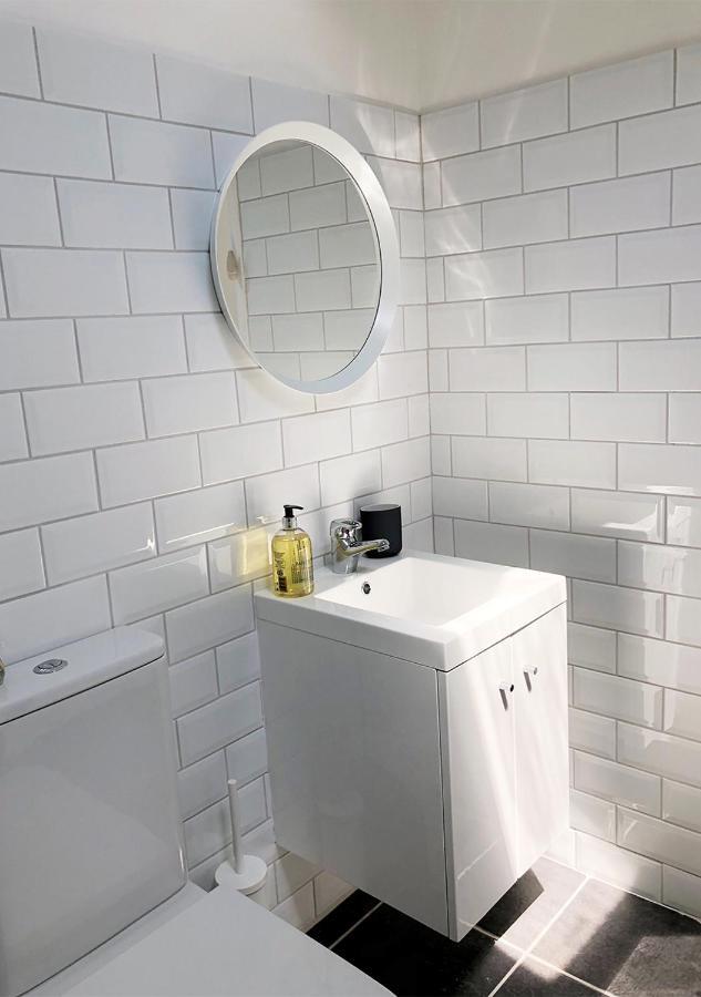 Market House Villa Тотнис Екстериор снимка